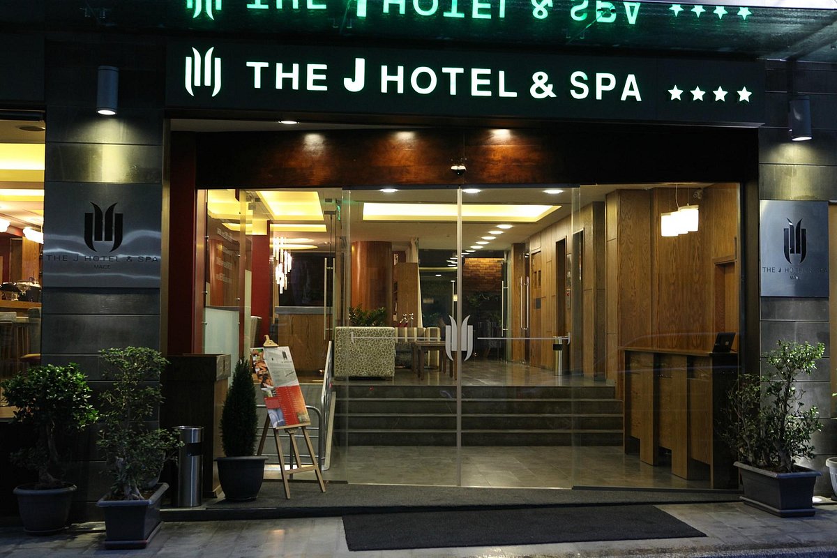 J hotel and spa