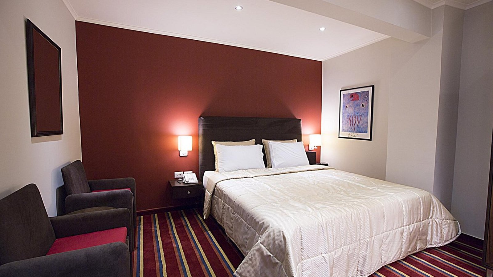 J hotel and spa
