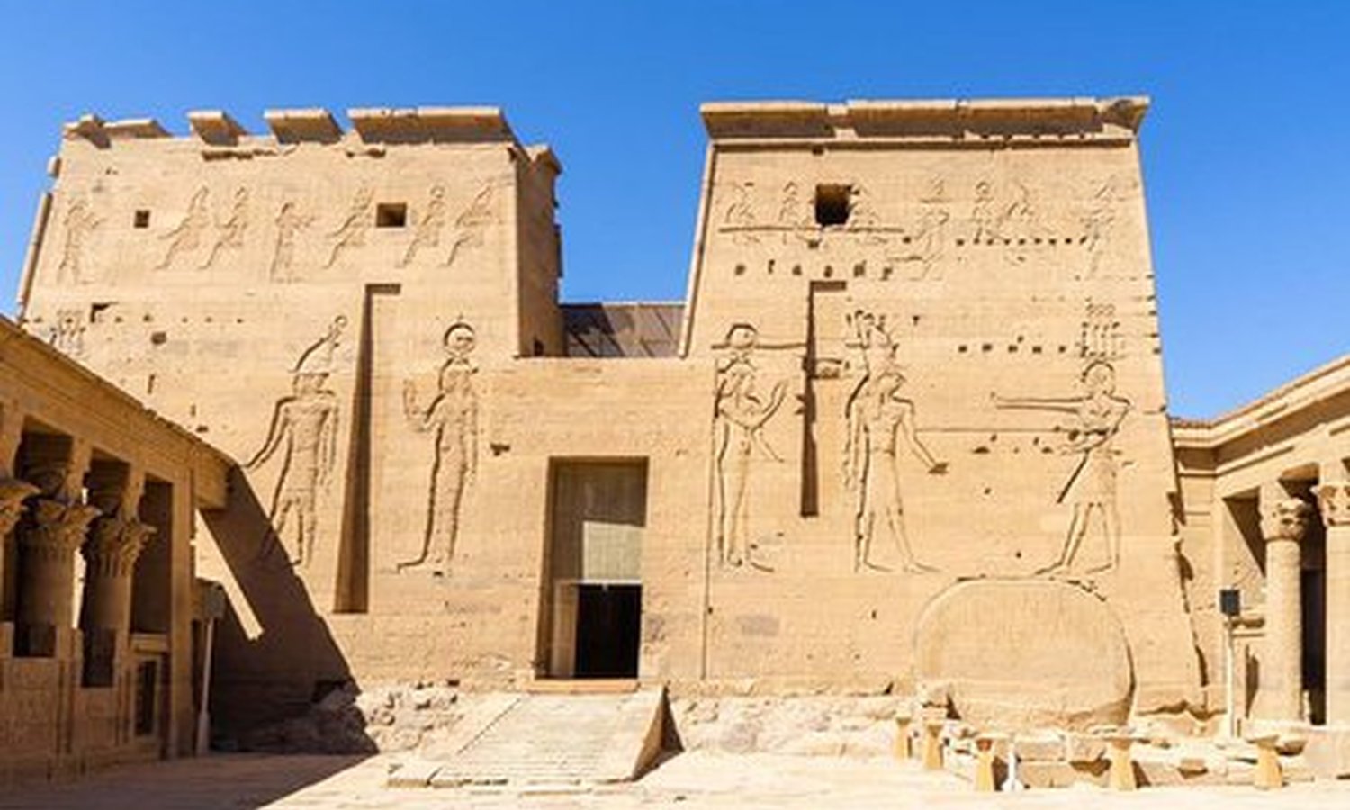 Egypt total eclipse I 07 Days 06 Nights I 02 Nights Cairo, 4 Nights Aswan Jul 30 - Aug 05 2027