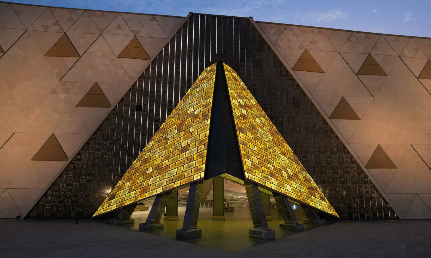 Egypt total eclipse I 07 Days 06 Nights I 02 Nights Cairo, 4 Nights Aswan Jul 30 - Aug 05 2027