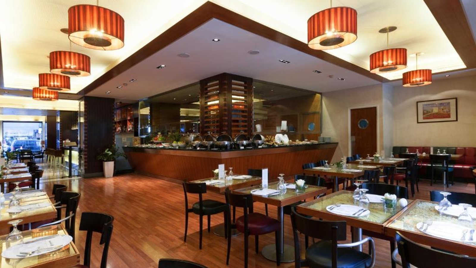 Le Commodore Hotel