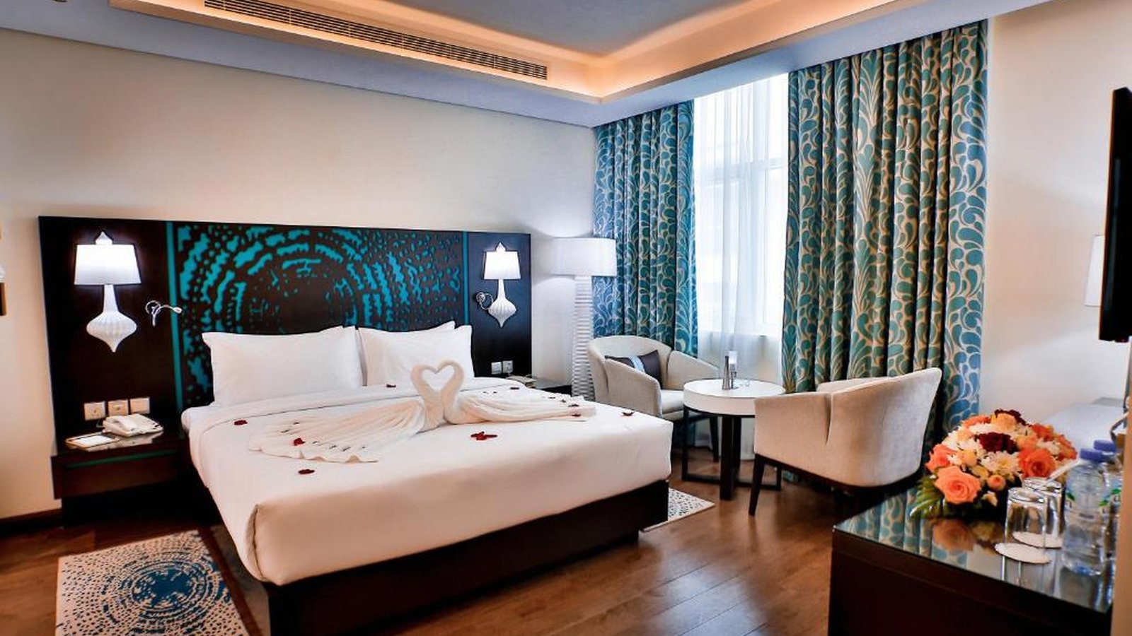 Signature Dubai