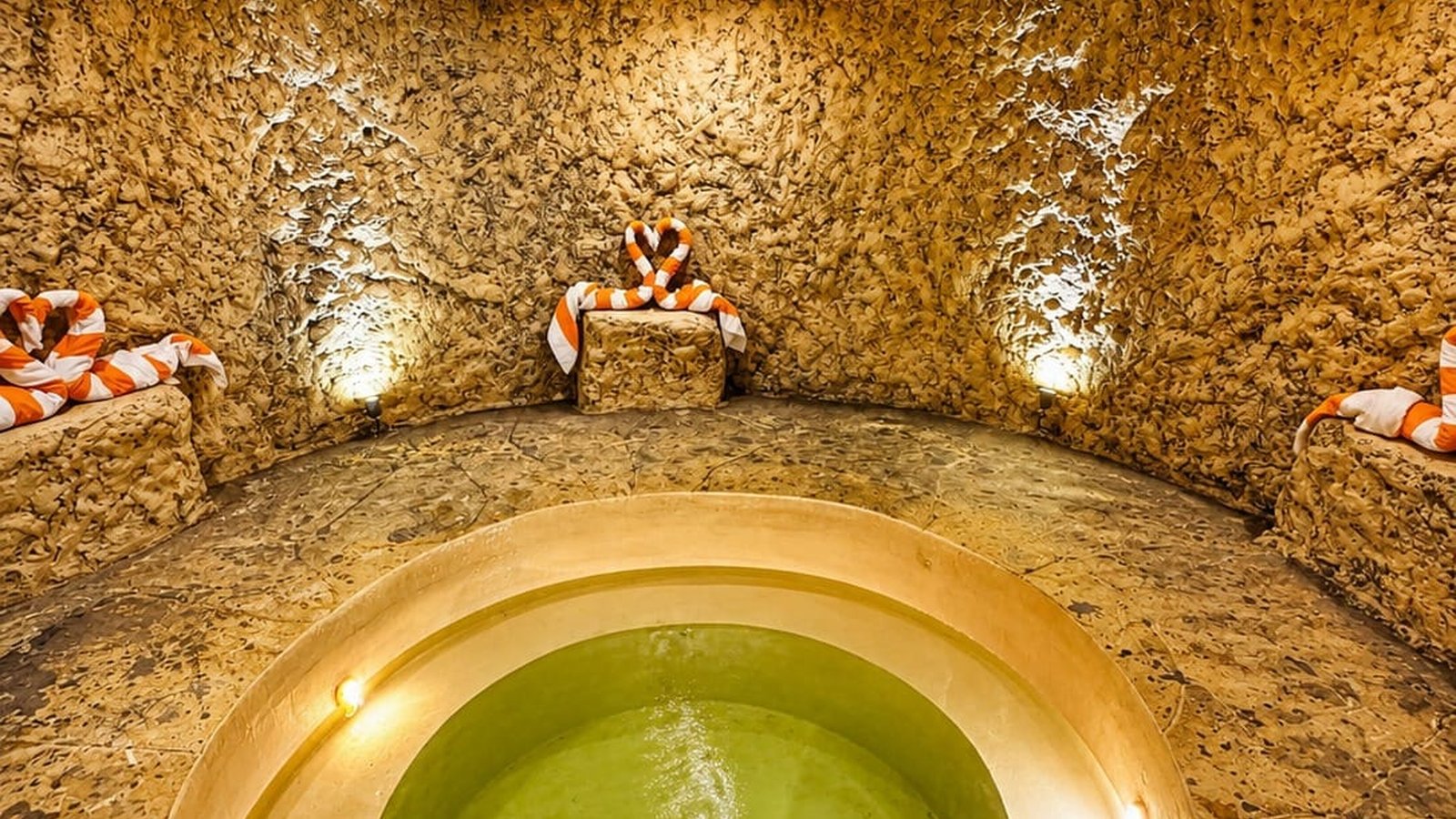 Happy Oasis Siwa Hotel