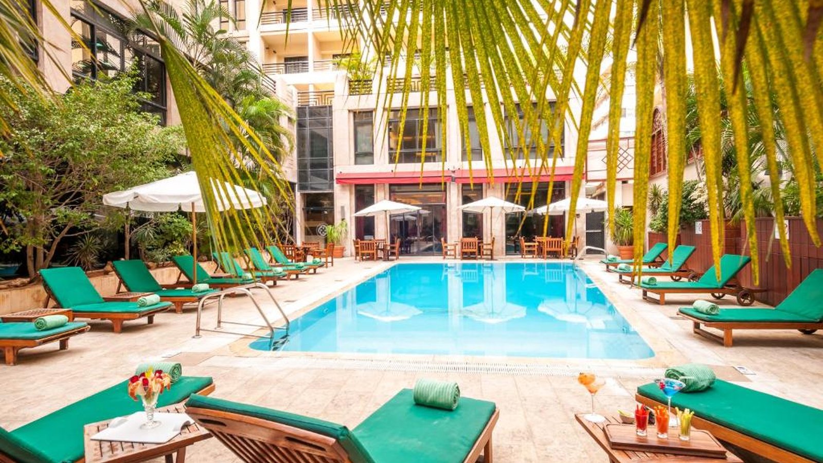 Le Commodore Hotel