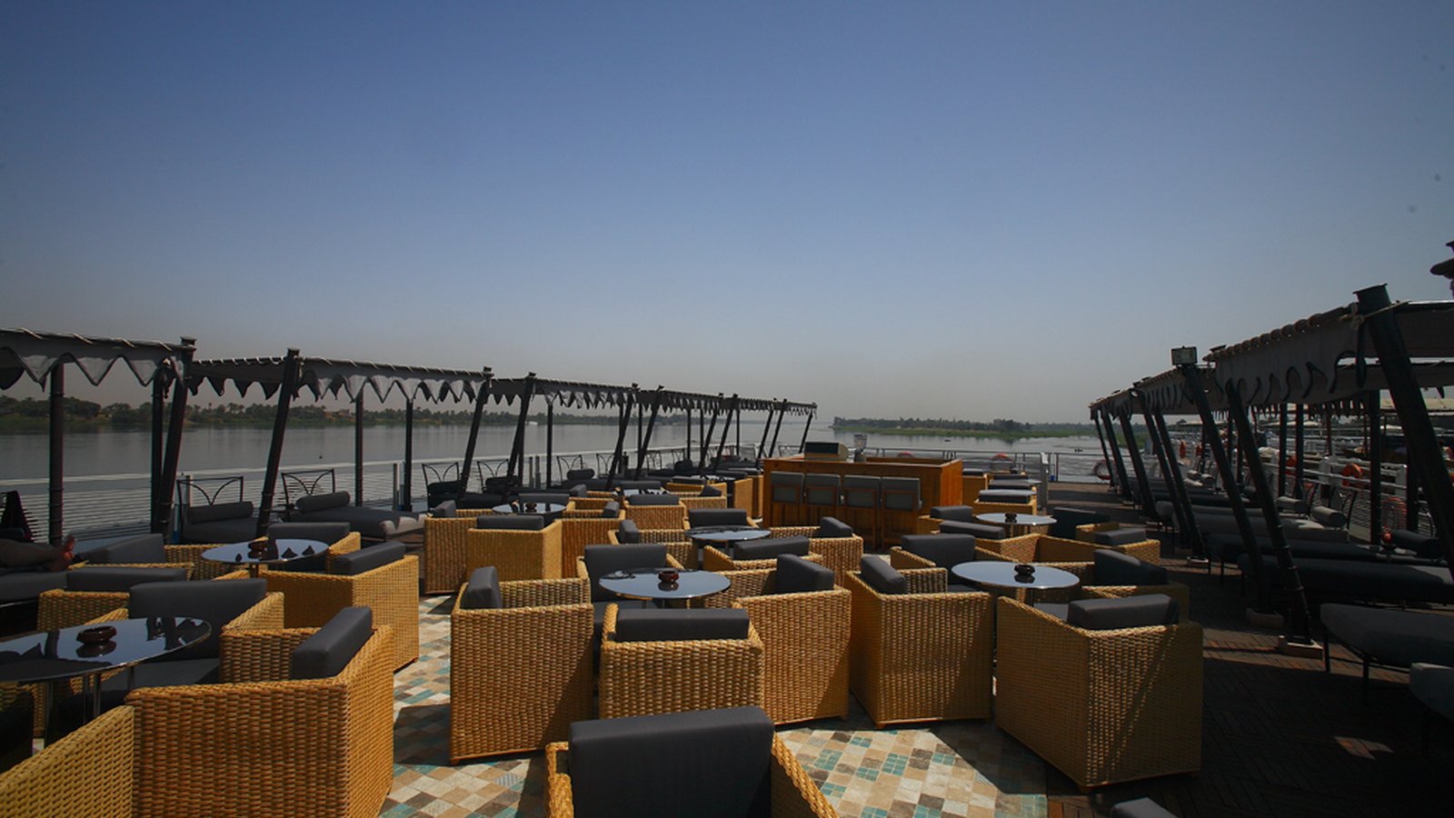 Mövenpick MS Darakum