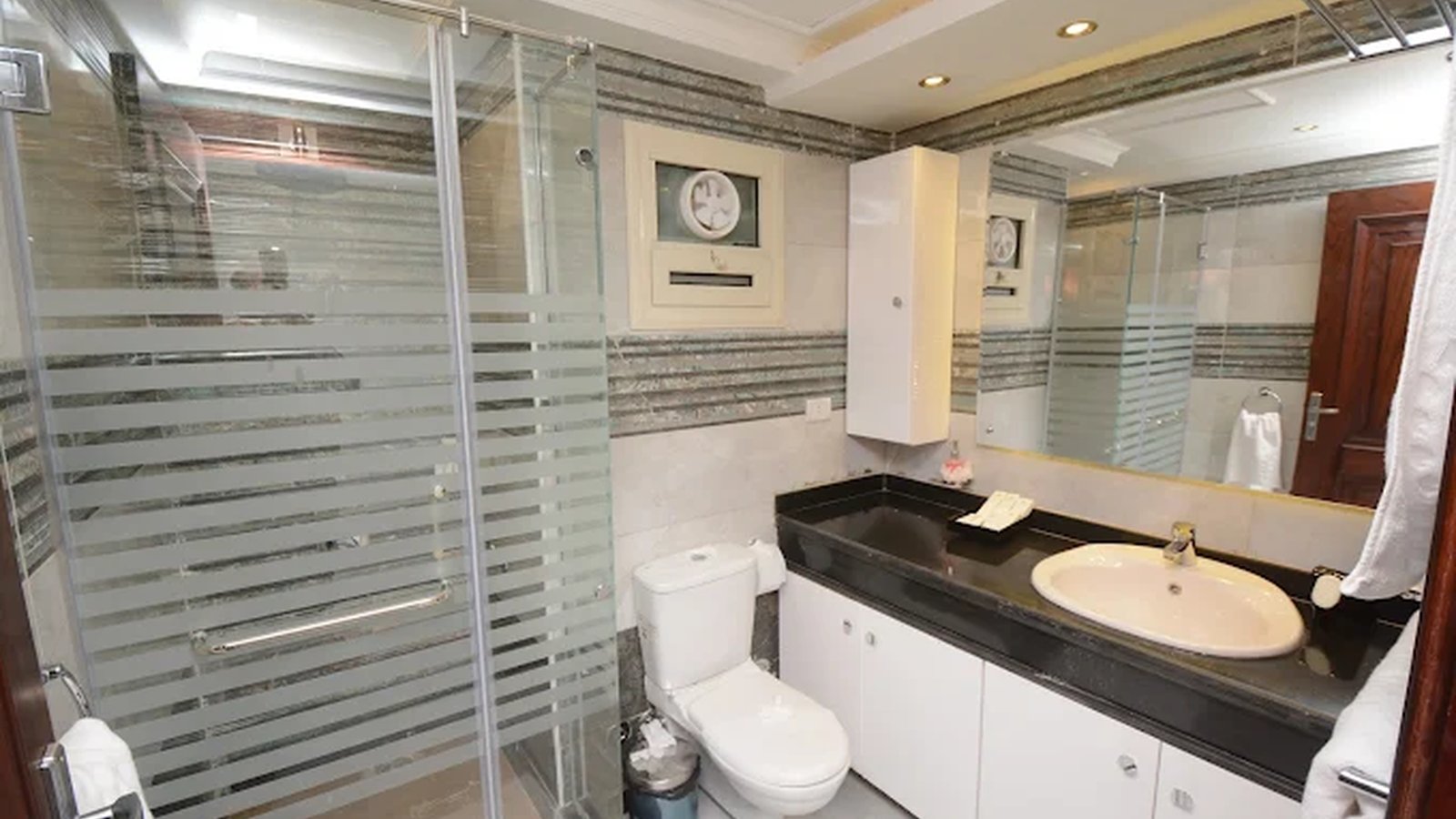 Skyline Boutique Hotel