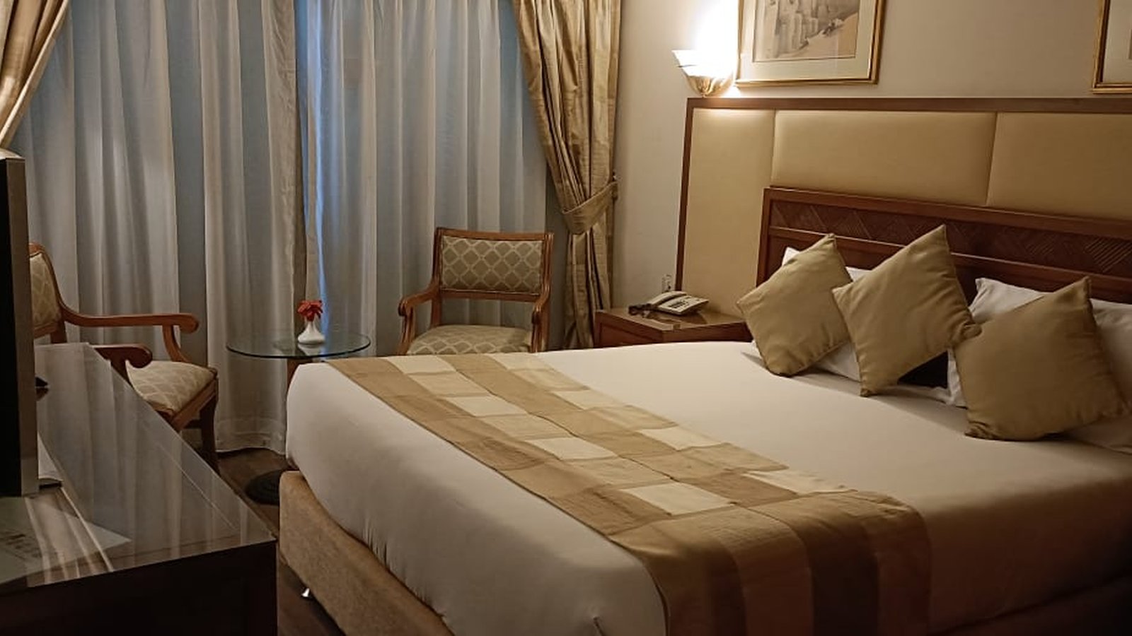 M-S QUEEN TI-YI NILE CRUISE