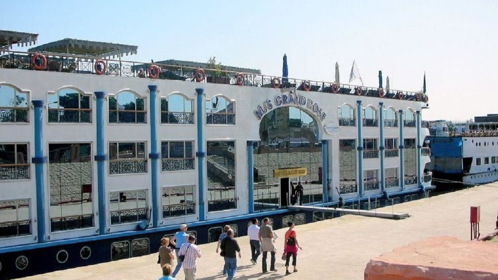MS Grand Rose