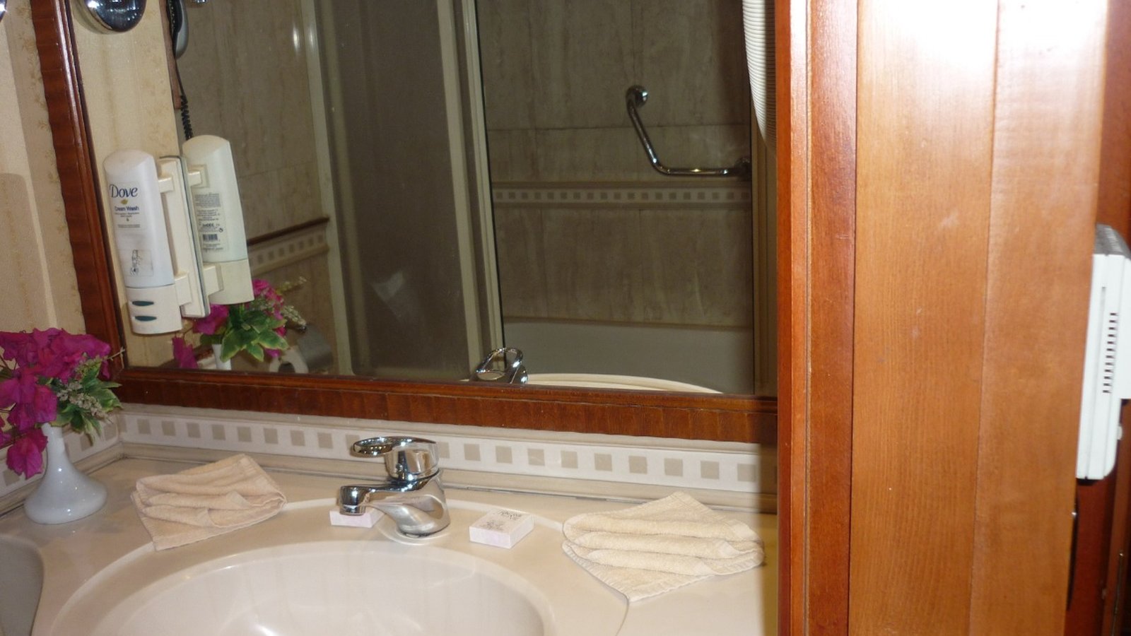 M-S QUEEN TI-YI NILE CRUISE